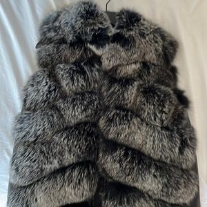 Fur vest new